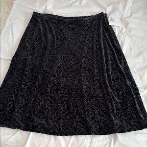 🥂HOLIDAY SPARKLE 🎁. Elegant, Classic Talbots Black Velvet Skirt